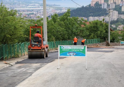 İzmit Belediyesi’nden Gündoğdu’da asfalt seferberliği...
