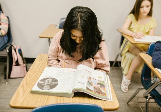 Her 100 Kişiden Biri Kekeme